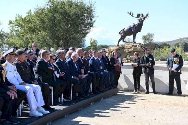 Tarihi Alan’da Caribou Anıtı açıldı 