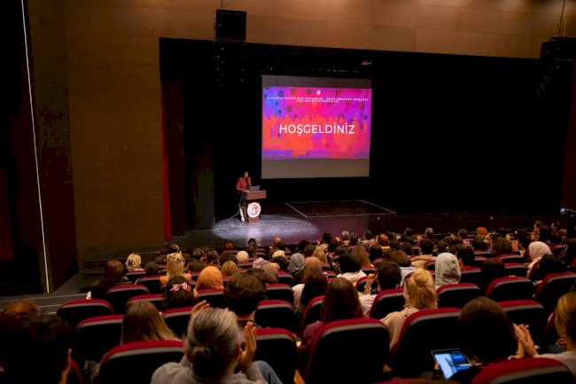 Öğrencilere Güzel Sanatlar Fakültesi tanıtıldı 