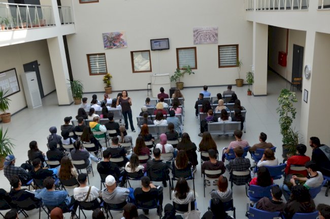 Öğrencilere kariyer planlama eğitimi 