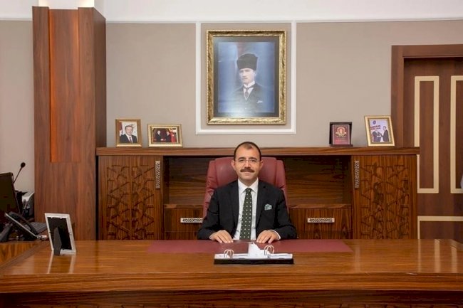 “Saygı ve minnetle anıyorum” (10.11.2022)