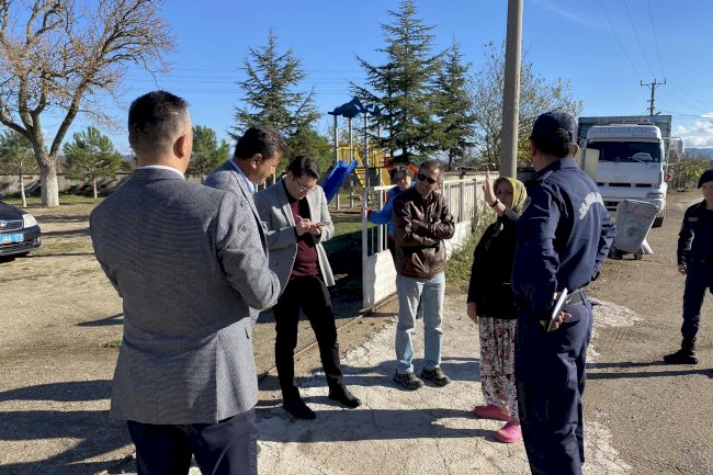 Köyleri dolaştı, halk ile buluştu 