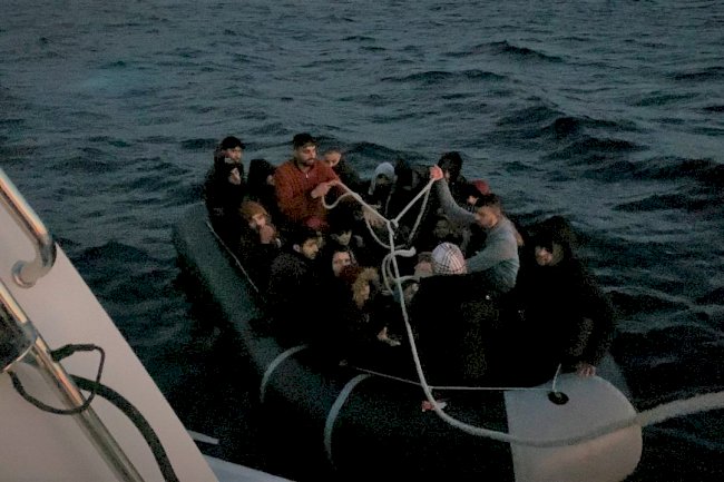22 düzensiz göçmen kurtarıldı