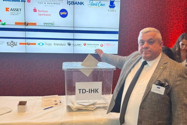 Çetin’den Königs’e tebrik 