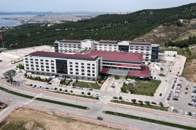 Çanakkale Devlet Hastanesi şifa dağıtıyor