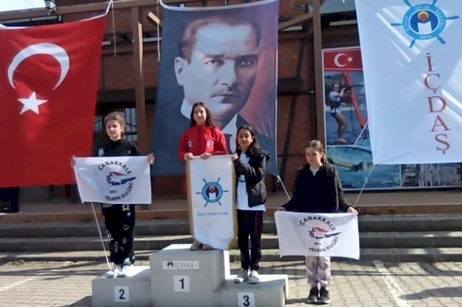 Çanakkale’de Yelken Yarışları Düzenlendi