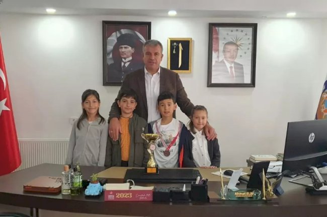 Tenis Turnuvasında 3. Oldular