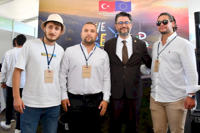 ÇOMÜ’nünde yürüttüğü “RE-You” Projesi Kariyer Fuarı gerçekleşti