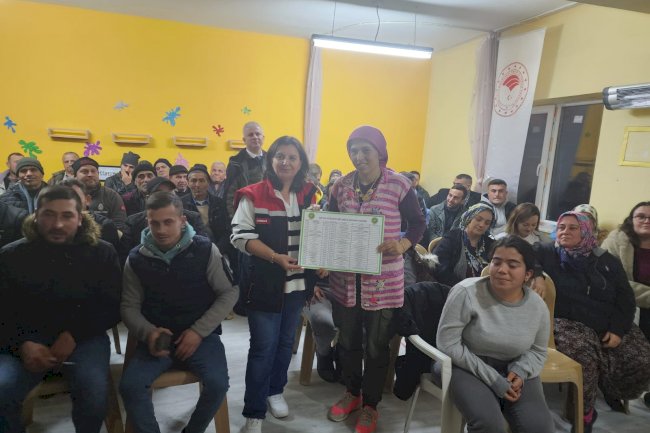 Dümrek Köyü'nde açılan kurs ilgi görüyor
