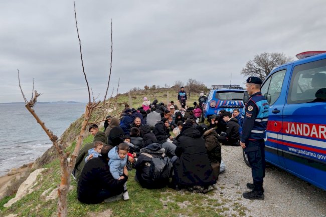 Jandarma 68 kaçak göçmen ve bir organizatörü yakaladı