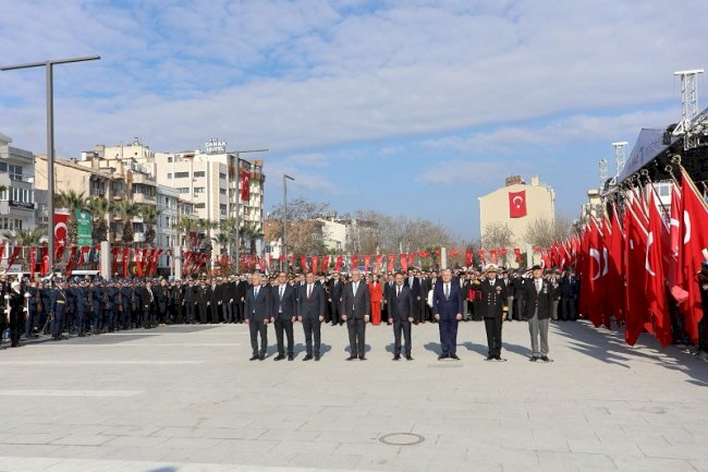 Cumhuriyet Meydanı’nda tören düzenlendi