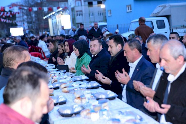 Ezine Seferşah Mahallesi iftarı büyük ilgi gördü