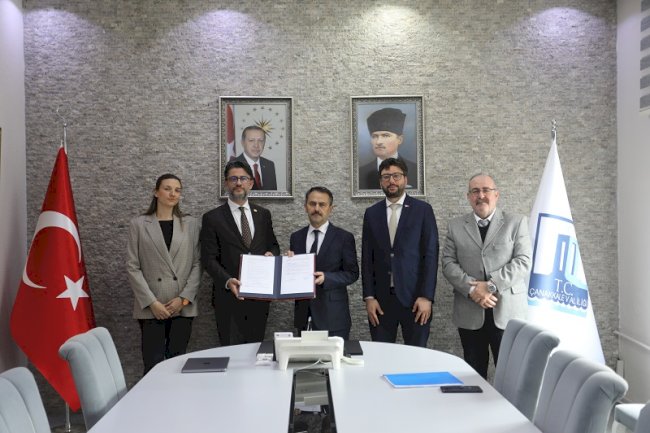 İş birliği protokolü için imzalar atıldı