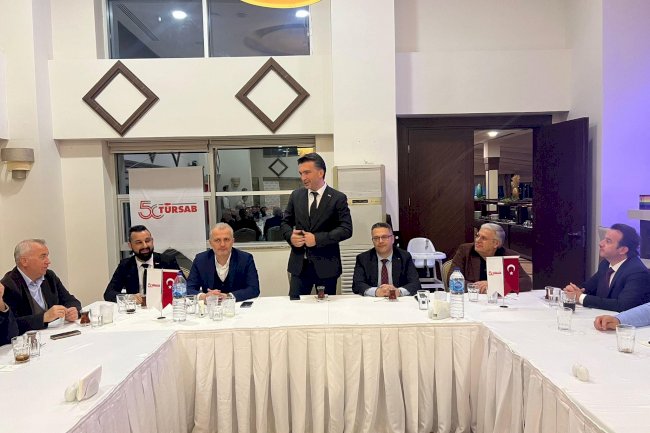 İftar yemeğinde buluştular