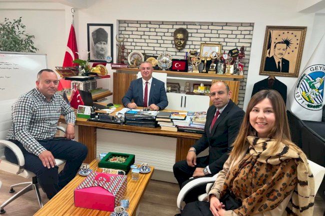 Başkan Oruçoğlu ziyaretçilerini ağırladı