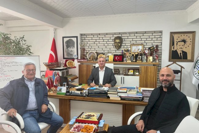 Oruçoğlu misafirlerini ağırladı