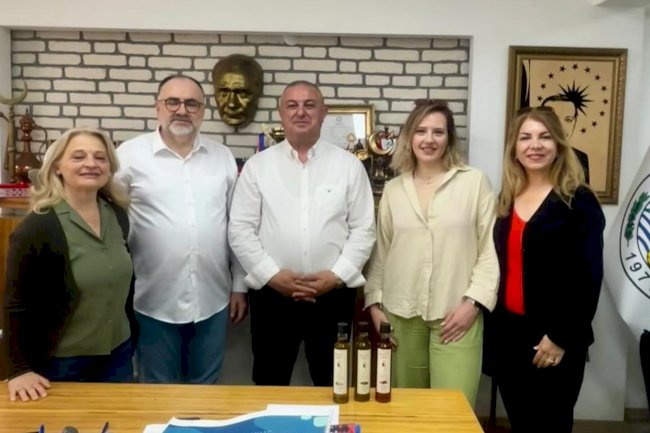 Başkan Oruçoğlu konuklarını ağırlıyor