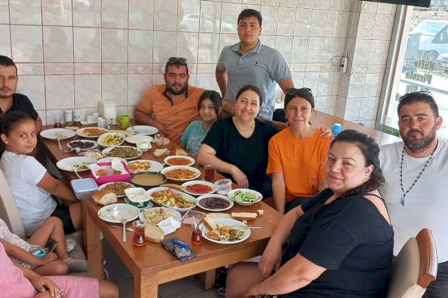 SAKARYA SOKAKTA PAZAR KEYFİ