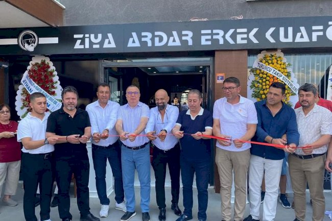 Başkanlar kuaför açılışına katıldı