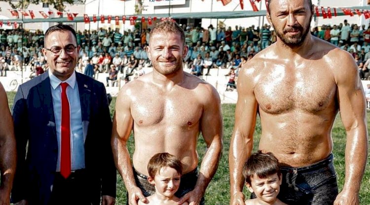 Erdoğan’dan sürpriz teklif  “GÜRBÜZ’E BİGA’MIZIN KAPISI SONUNA KADAR AÇIKTIR” (01.09.2022)