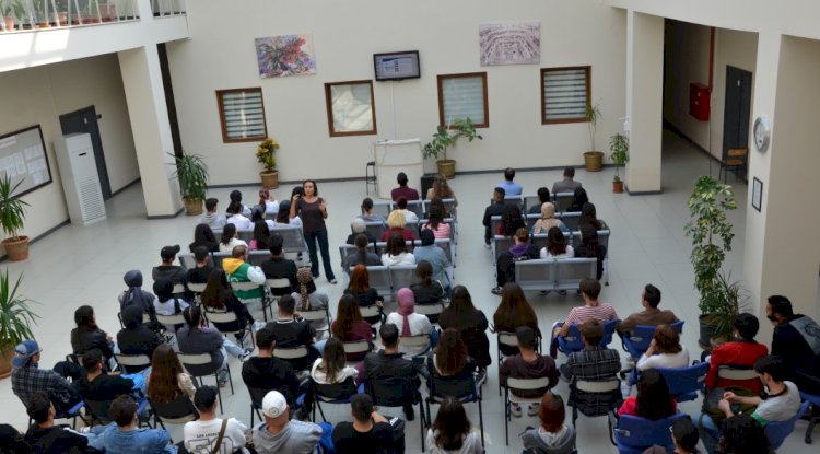 Öğrencilere kariyer planlama eğitimi 