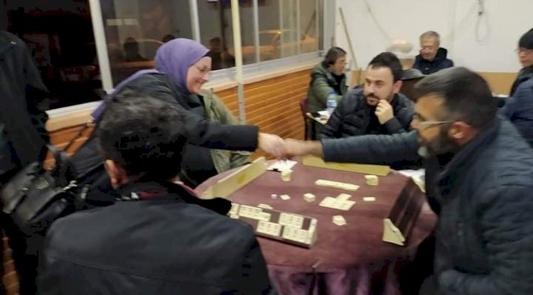 AK Parti tam kadro sahada 