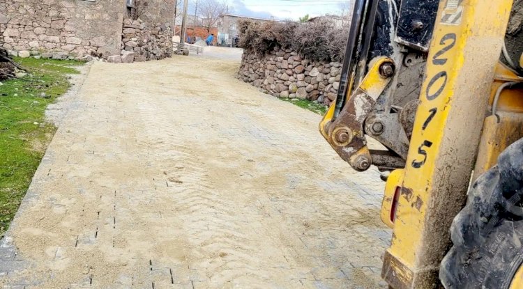 Kızılkeçili Mahallesi’nin yolları yenilendi