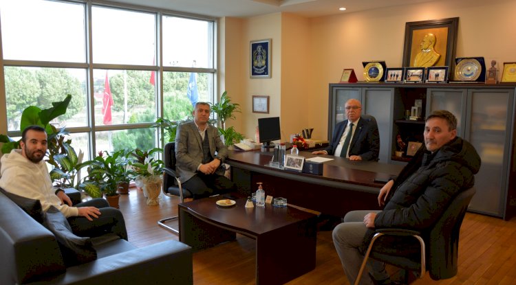 Başkan Deniz misafirlerini ağırlıyor