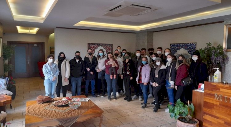 ÖĞRENCİLERE UYGULAMALI EĞİTİM