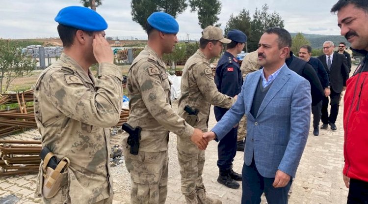 Aktaş, Deprem Bölgesindeki Personelle Bayramlaştı