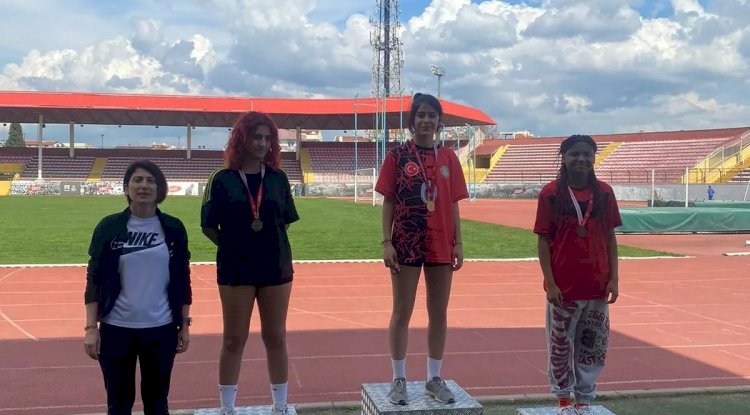 Eceabatlı Öğrenciler Gururlandırdı