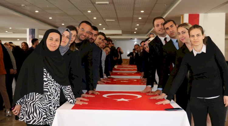 Personeller Yemin Etti