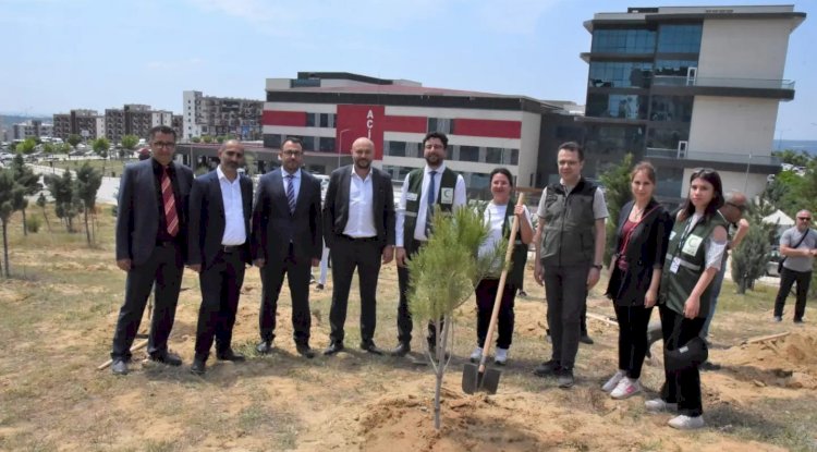 Çanakkale’de Fidanlar Toprakla Buluştu