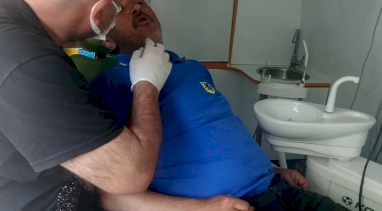 Köylerde Ağız Tarama Aracı Vatandaşlara Hizmet Veriyor