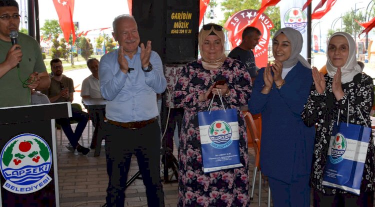 Lapseki Kiraz Festivali’nde Türk Mutfağı İlgi Gördü