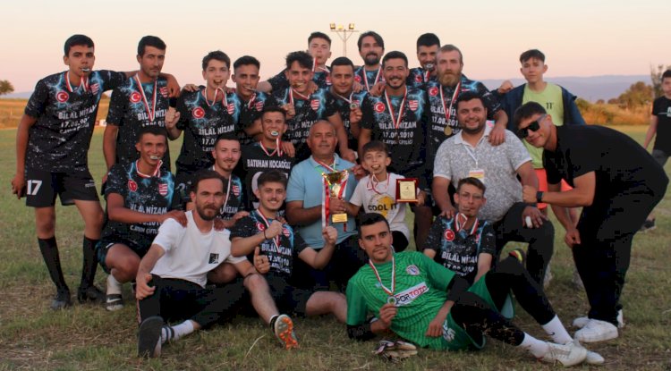 Yeniçiftlik Köyü’nde Futbol Turnuvası Düzenlendi