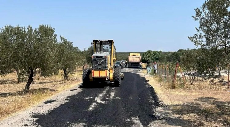 Köy yollarında onarım çalışmaları sürüyor