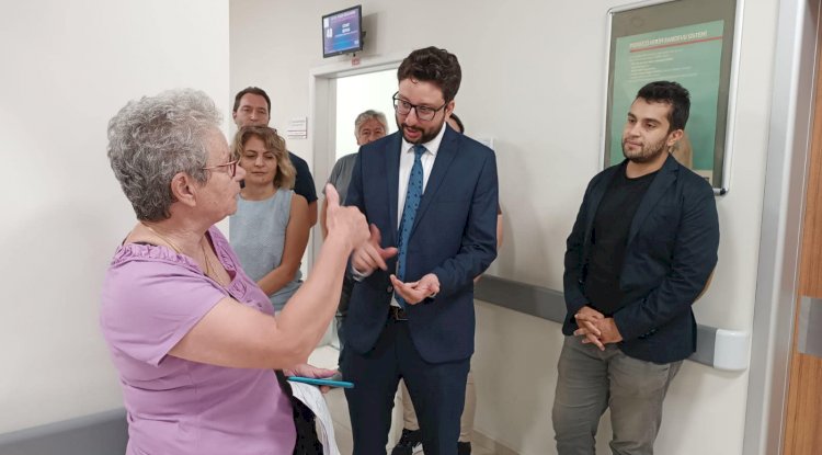 Baştürk, Gökçeada’da sağlık tesislerini inceledi