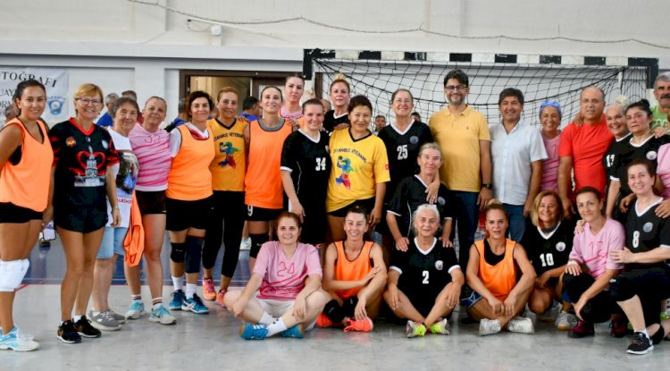 ÇOMÜ’DE hentbol buluşması yapıldı