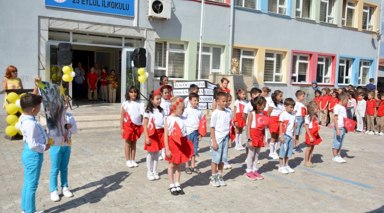 Lapseki’de İlköğretim Haftası kutlandı