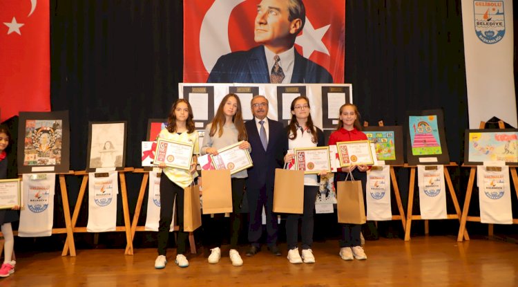 Öğrenciler ödüllerine kavuştu