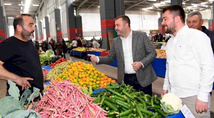 Başkan Yüksel’den pazar ziyareti