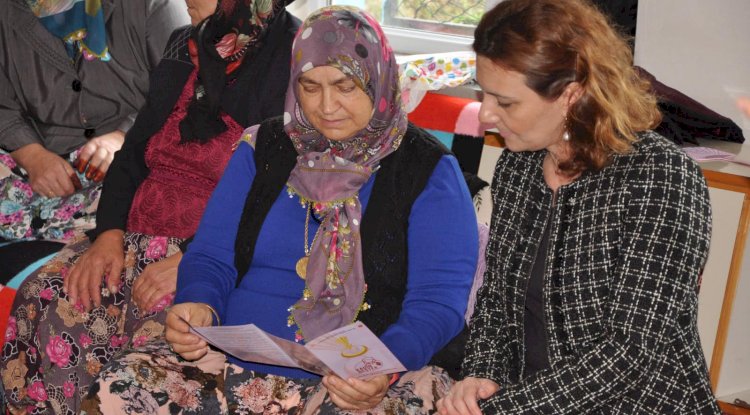 Köylerde kadınlara KADES bilgilendirmesi
