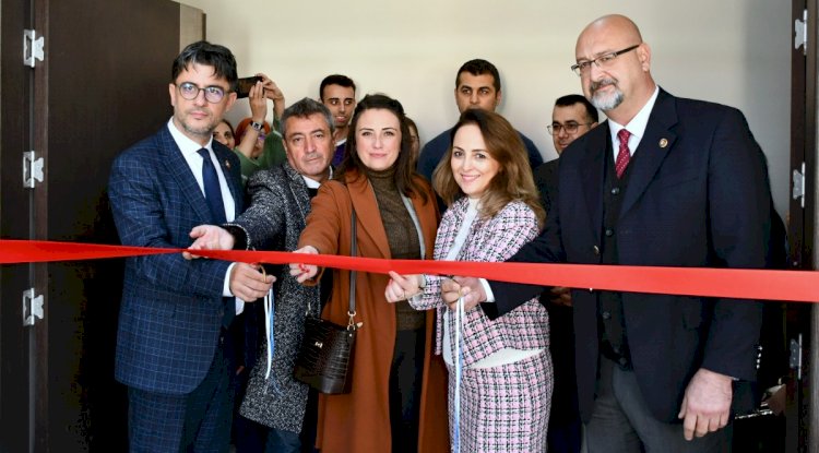 Kimya Mühendisliği Uygulamaları Laboratuvarı hizmette