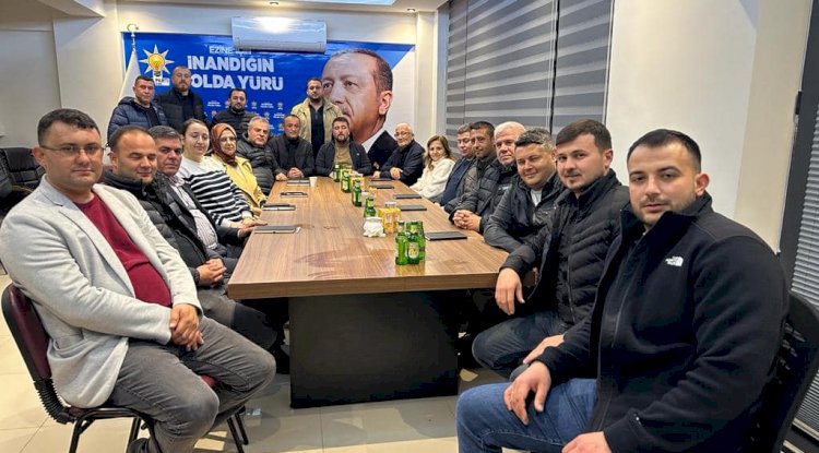 AK Parti’de yönetim kurulu toplantısı yapıldı