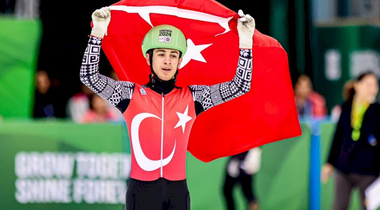 Bakan Bak, Muhammed Bozdağ’ı tebrik etti