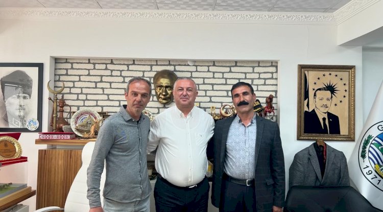 Oruçoğlu, muhtarları ağırladı