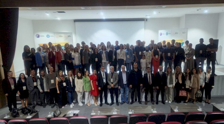 Yeni Yüzyılda Öğretmen" konulu Kongresi'nin üçüncüsü gerçekleşti