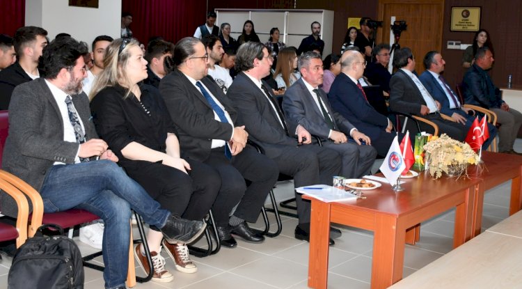 ÇOMÜ’ de Ekonomi ve Finans Eğitim Paneli Gerçekleşti