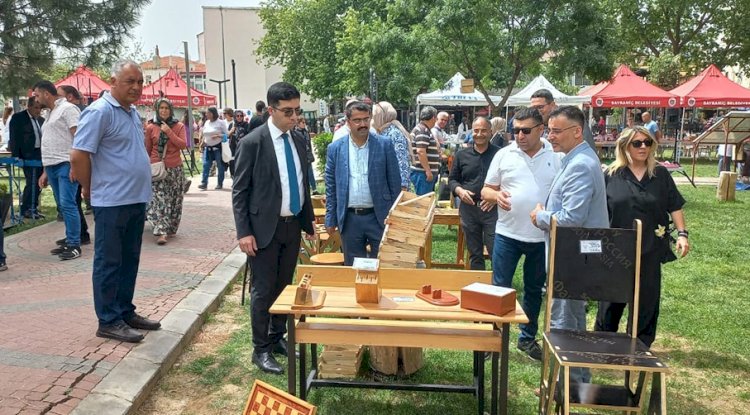 ÖZGÜRLÜK PARKI’NDA SERGİ AÇILIŞI