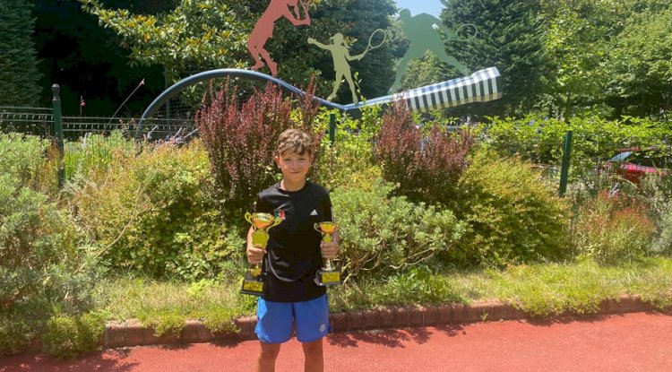 Tenis Turnuvası’ndan iki kupa ile döndü